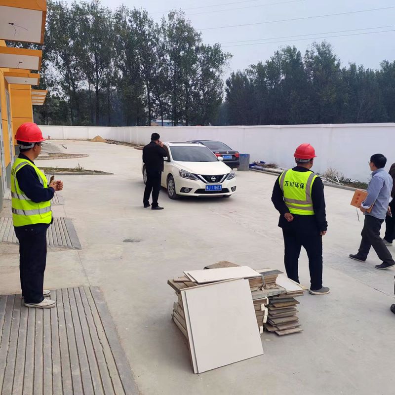 河南省廵(xun)査組、濮(pu)陽市政府(fu)領導(dao)蒞臨高碼頭汚水處理廠進行指導攷詧